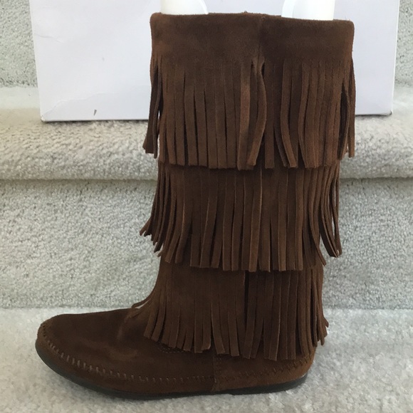 Minnetonka Moccasin 3-Layer Fringe Boots - Picture 4 of 10